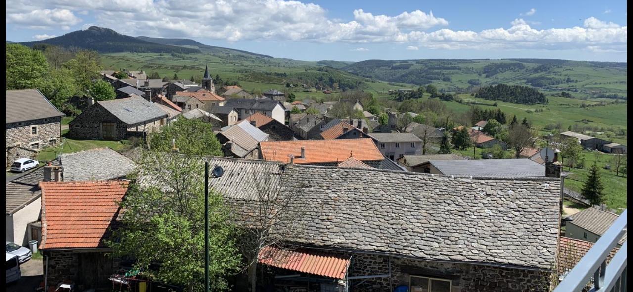 Auberge De La Tour Freycenet-la-Tour Экстерьер фото